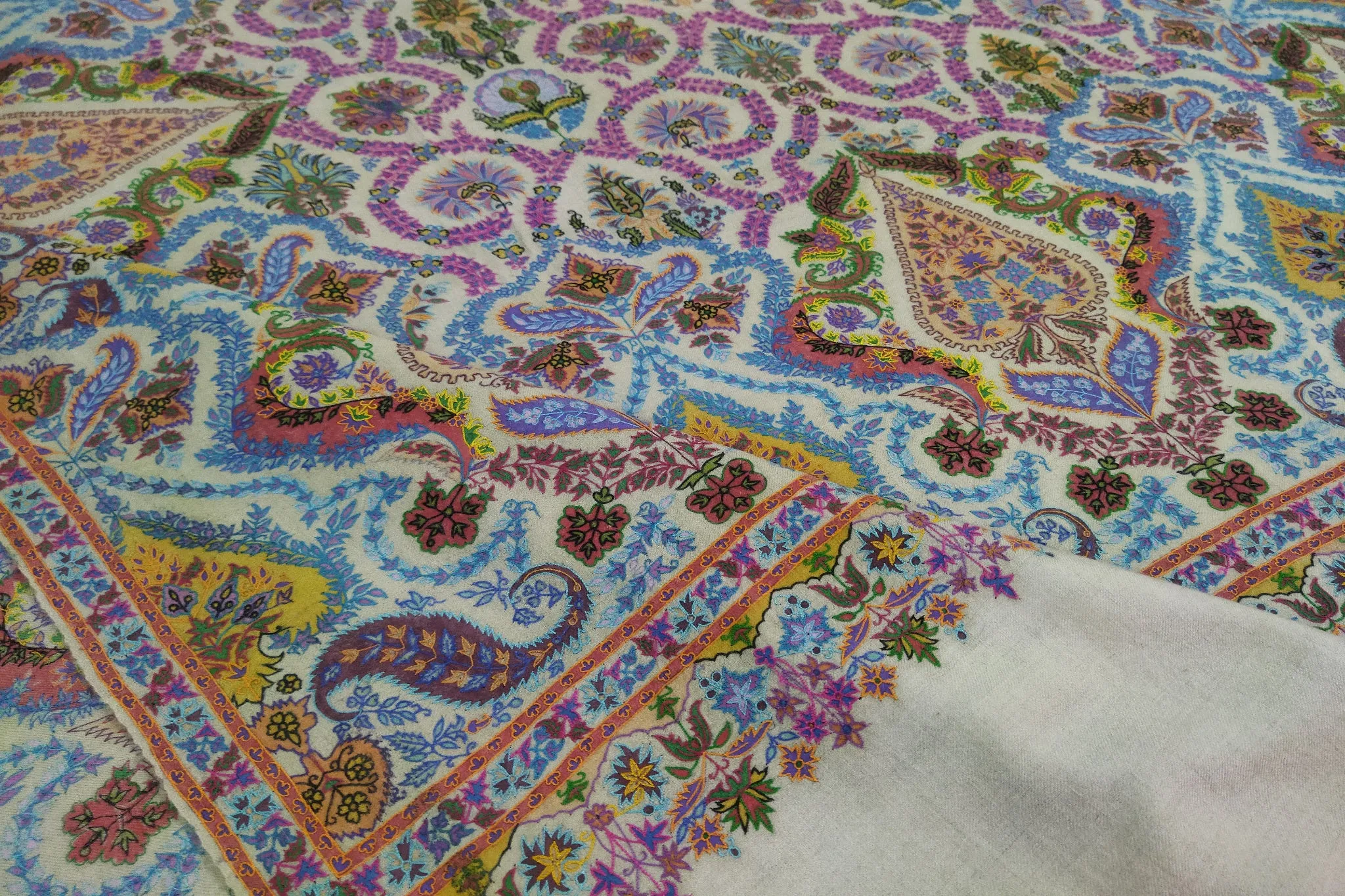 Pashmina kalamkari hand Embroidered shawl gulabkar beige 45x90 inch